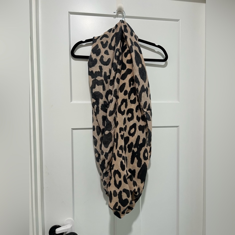 Infinity scarf